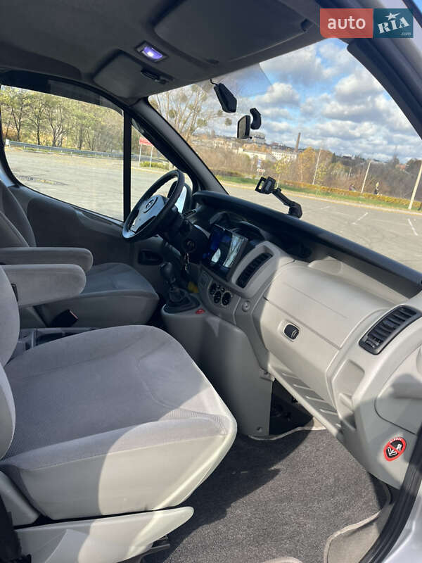 Минивэн Opel Vivaro 2004 в Буче фото 16 Минивэн Opel Vivaro 2004 в Буче