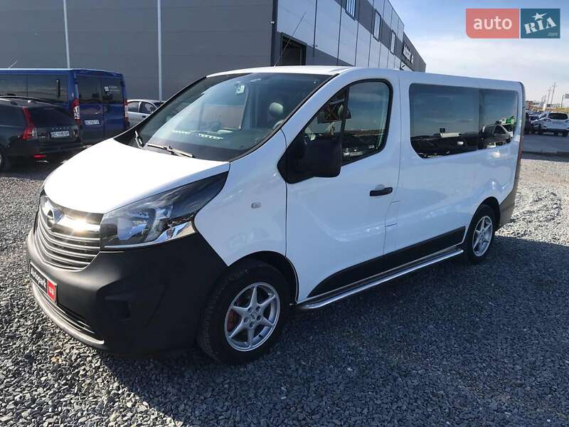 Opel Vivaro 2015