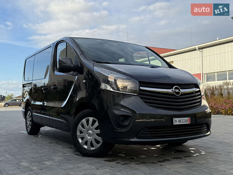 Минивэн Opel Vivaro 2015 в Луцке