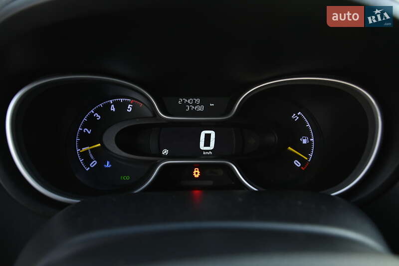 Грузовой фургон Opel Vivaro 2015 в Бердичеве