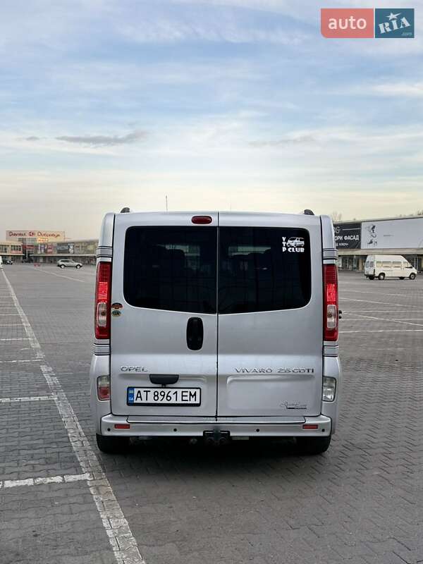 Минивэн Opel Vivaro 2010 в Черновцах