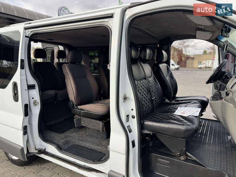 Минивэн Opel Vivaro 2003 в Одессе