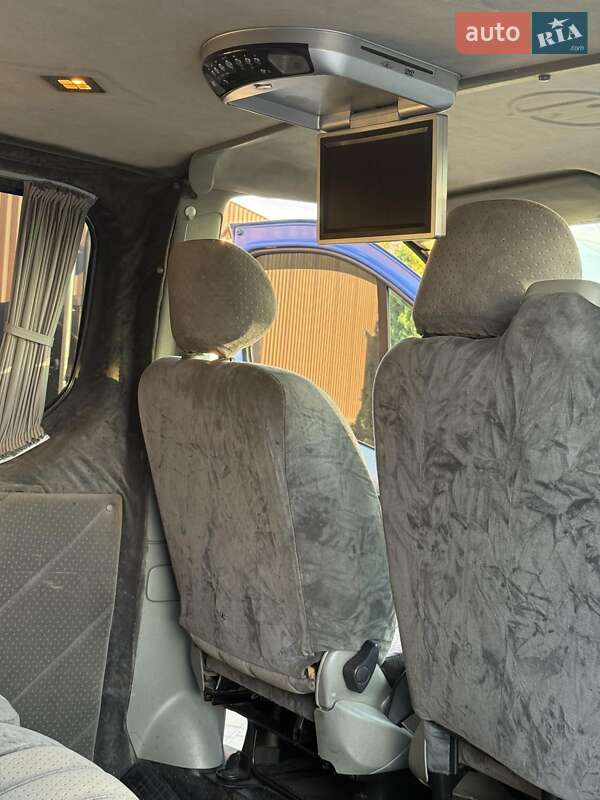 Минивэн Opel Vivaro 2003 в Бершади