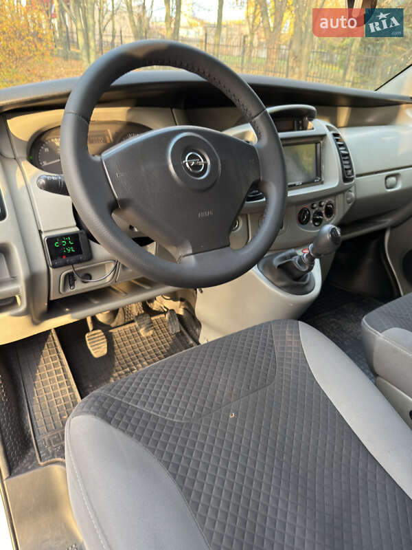 Минивэн Opel Vivaro 2009 в Миргороде