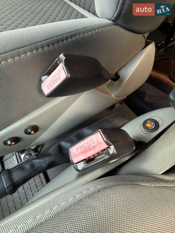 Минивэн Opel Vivaro 2009 в Миргороде