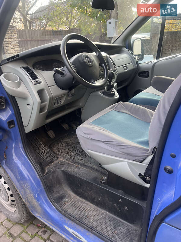 Мінівен Opel Vivaro 2008 в Луцьку