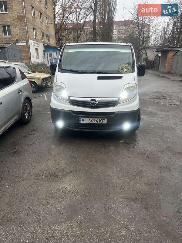 Минивэн Opel Vivaro 2008 в Киеве фото 3 Минивэн Opel Vivaro 2008 в Киеве