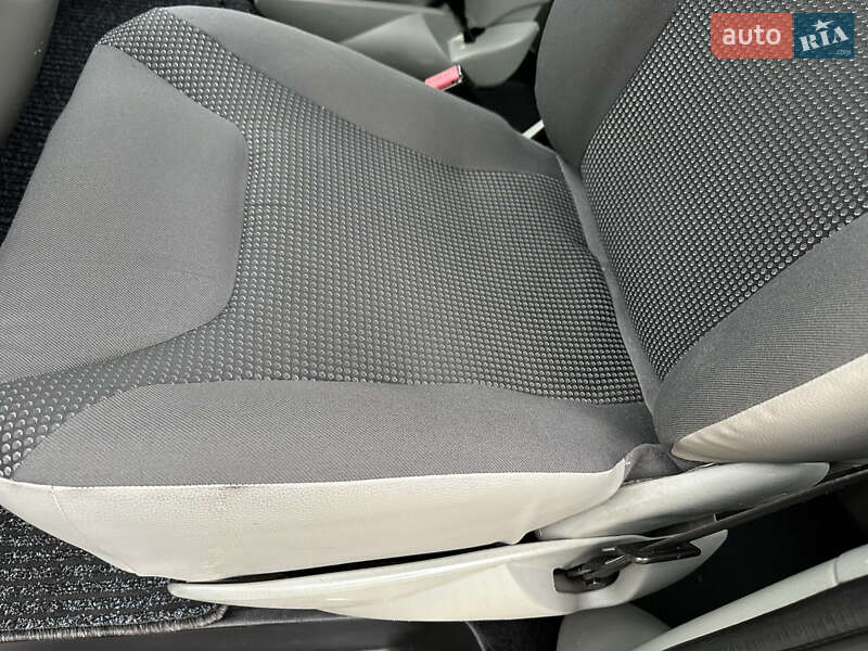 Минивэн Opel Vivaro 2011 в Дубно фото 55 Минивэн Opel Vivaro 2011 в Дубно