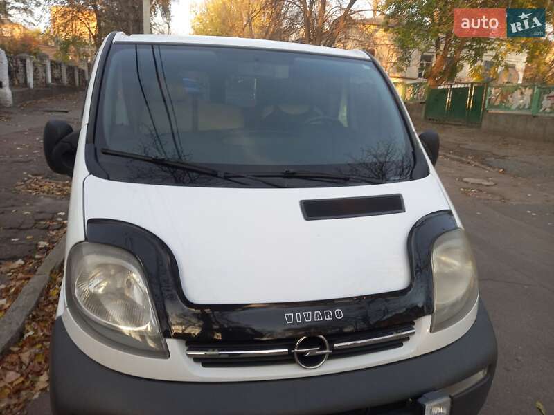 Минивэн Opel Vivaro 2006 в Кропивницком