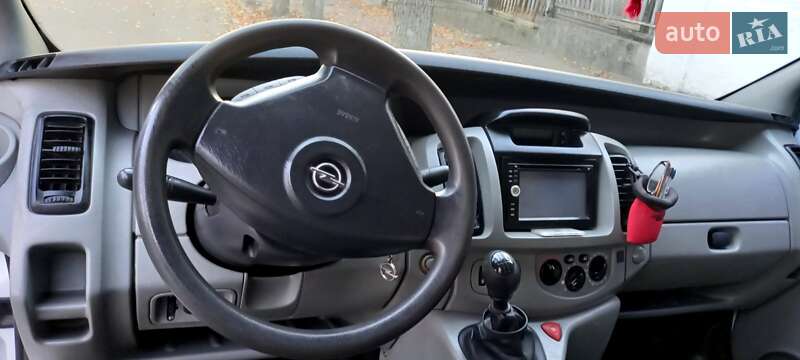 Минивэн Opel Vivaro 2006 в Кропивницком