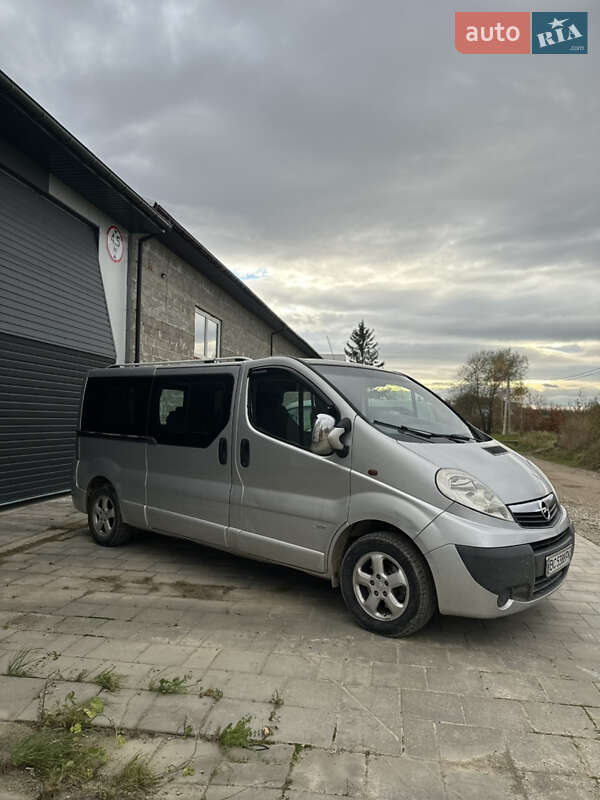 Мінівен Opel Vivaro 2010 в Самборі фото 5 Мінівен Opel Vivaro 2010 в Самборі