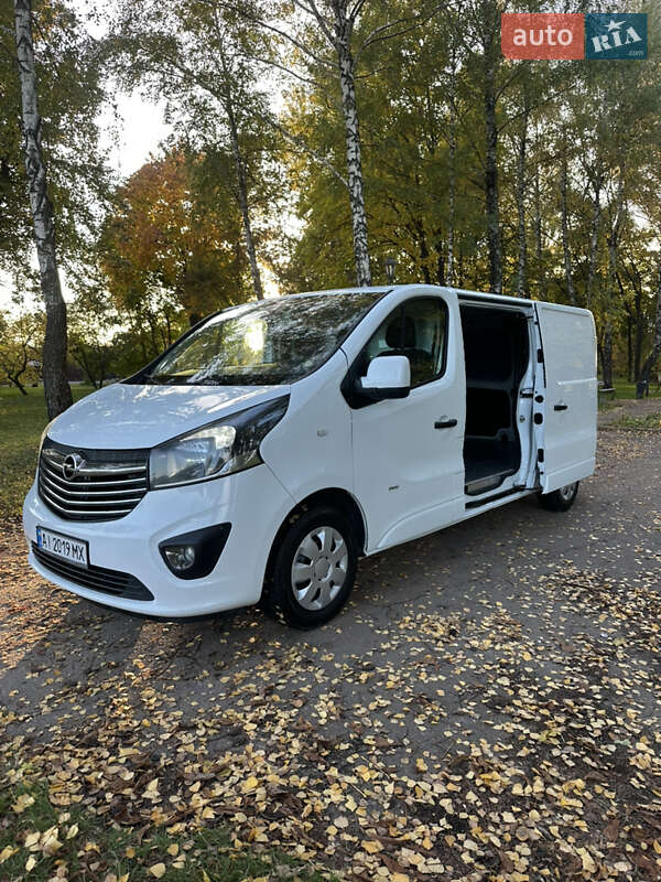 Opel Vivaro 2016