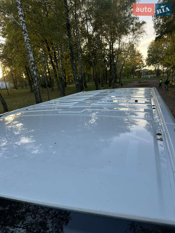 Вантажний фургон Opel Vivaro 2016 в Борисполі