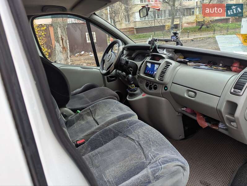 Минивэн Opel Vivaro 2010 в Киеве фото 6 Минивэн Opel Vivaro 2010 в Киеве