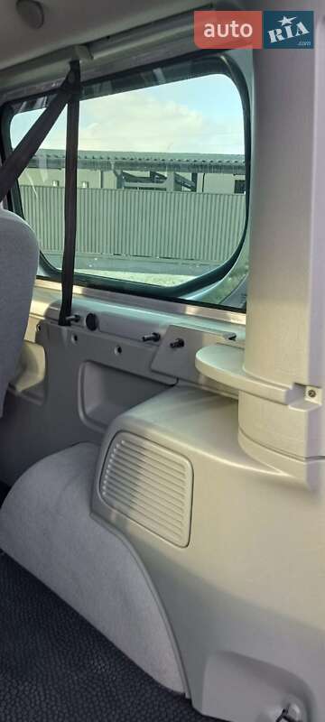 Минивэн Opel Vivaro 2013 в Бартатовом