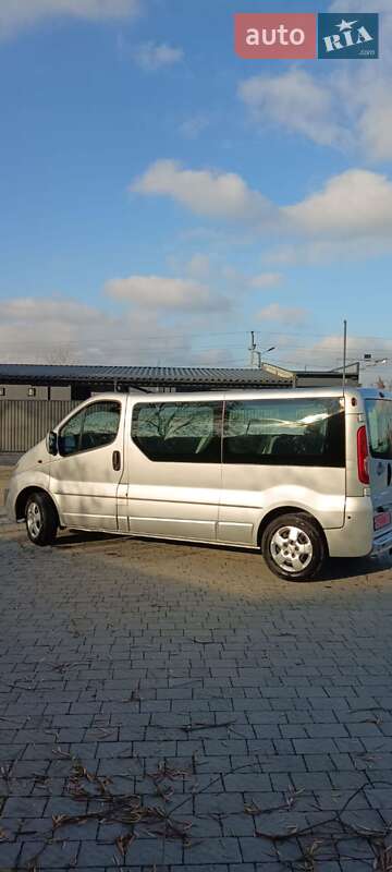 Минивэн Opel Vivaro 2013 в Бартатовом