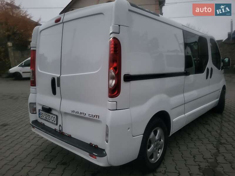 Минивэн Opel Vivaro 2012 в Хмельницком