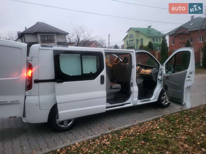 Минивэн Opel Vivaro 2012 в Хмельницком