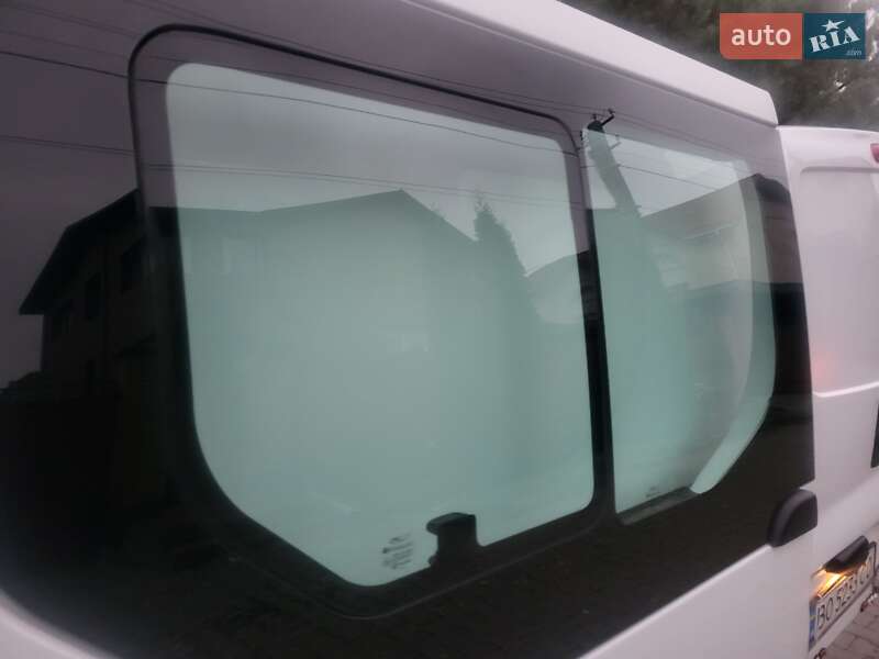 Минивэн Opel Vivaro 2012 в Хмельницком