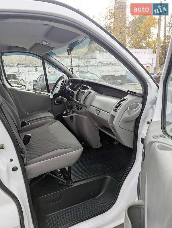 Минивэн Opel Vivaro 2008 в Южном фото 9 Минивэн Opel Vivaro 2008 в Южном