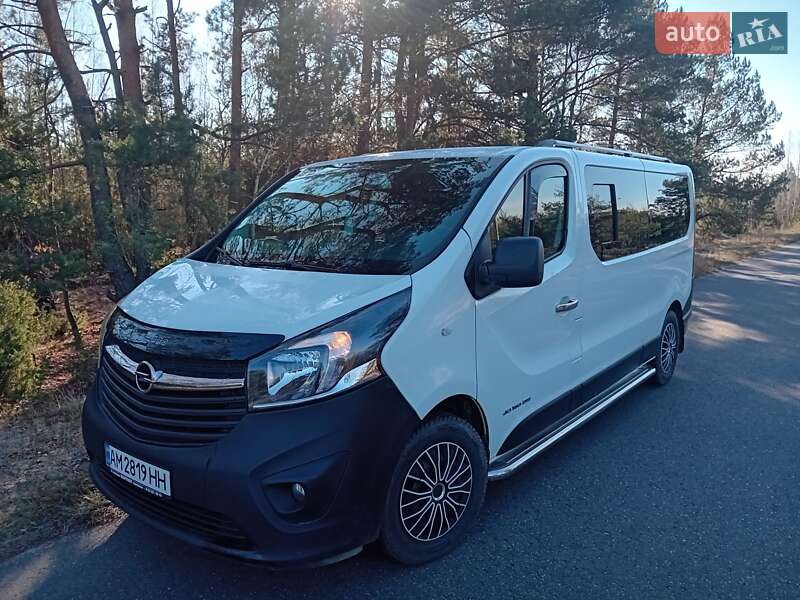 Минивэн Opel Vivaro 2018 в Познани фото 5 Минивэн Opel Vivaro 2018 в Познани