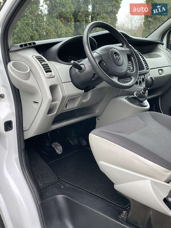 Минивэн Opel Vivaro 2012 в Дубно фото 39 Минивэн Opel Vivaro 2012 в Дубно