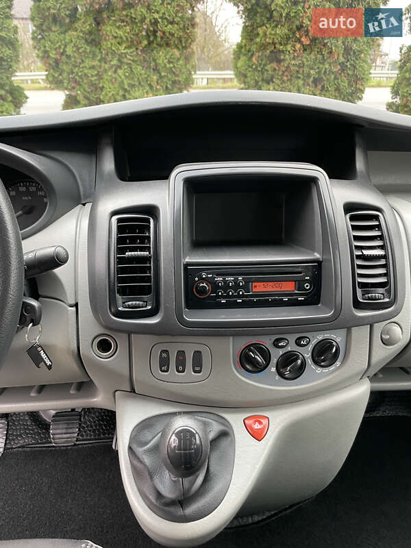 Минивэн Opel Vivaro 2012 в Дубно фото 46 Минивэн Opel Vivaro 2012 в Дубно