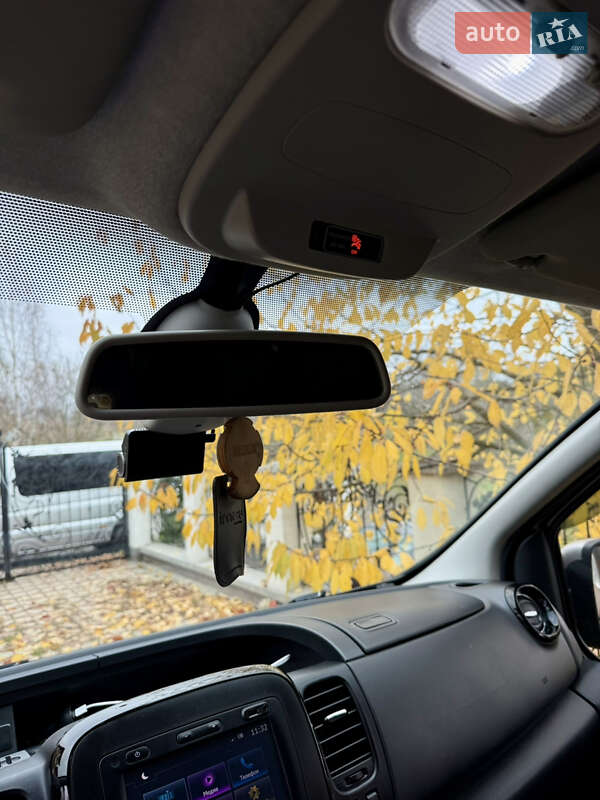 Минивэн Opel Vivaro 2015 в Черновцах фото 7 Минивэн Opel Vivaro 2015 в Черновцах