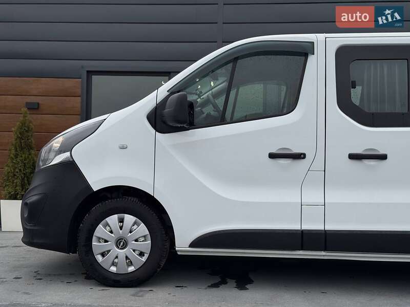 Мінівен Opel Vivaro 2018 в Рівному