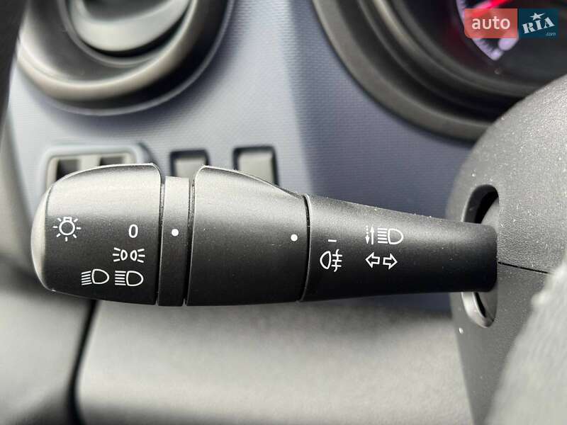 Мінівен Opel Vivaro 2018 в Рівному