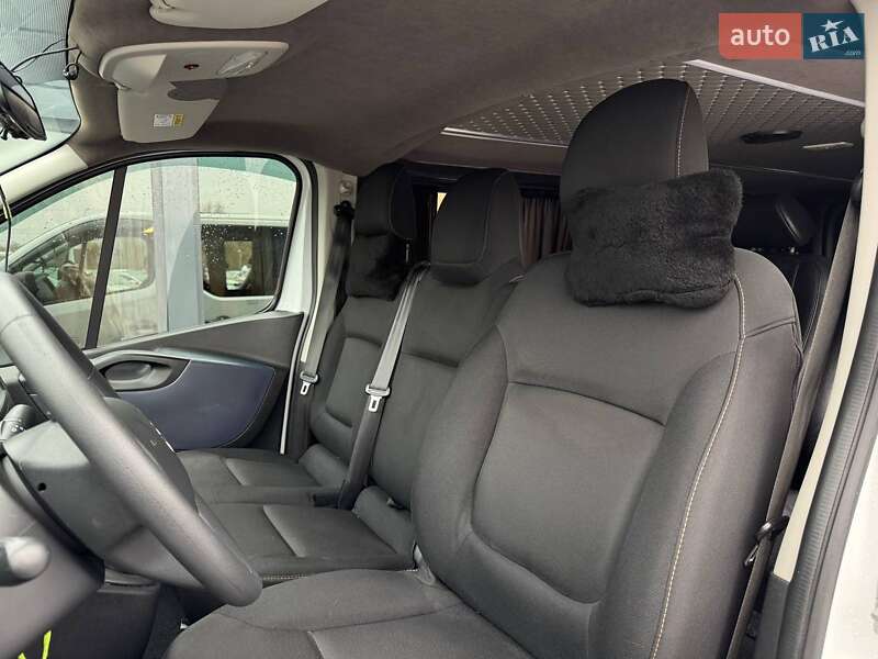 Мінівен Opel Vivaro 2018 в Рівному