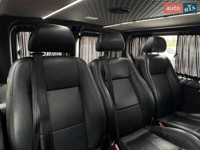 Мінівен Opel Vivaro 2018 в Рівному