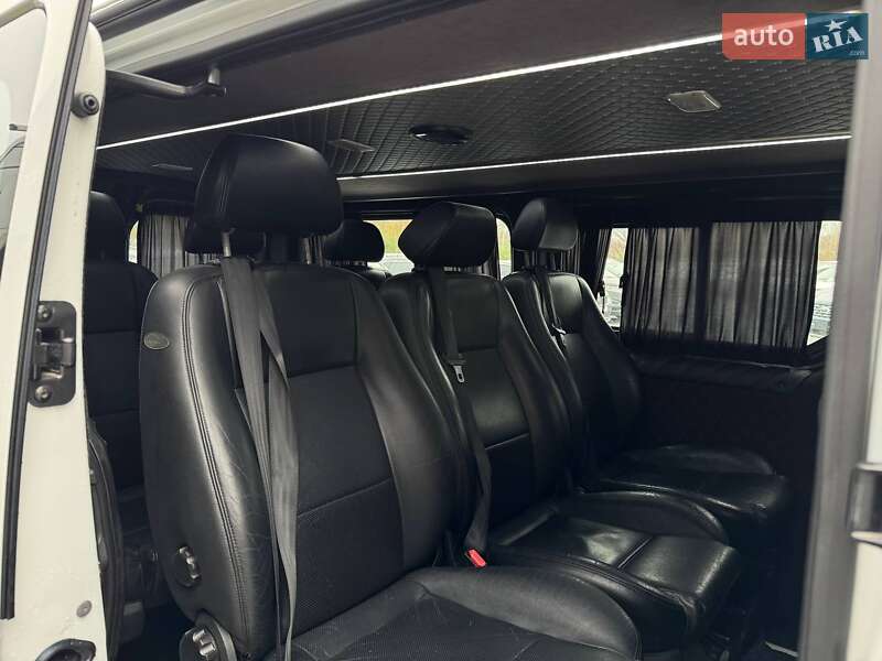 Мінівен Opel Vivaro 2018 в Рівному