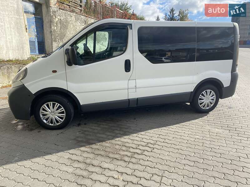 Минивэн Opel Vivaro 2005 в Львове фото 3 Минивэн Opel Vivaro 2005 в Львове