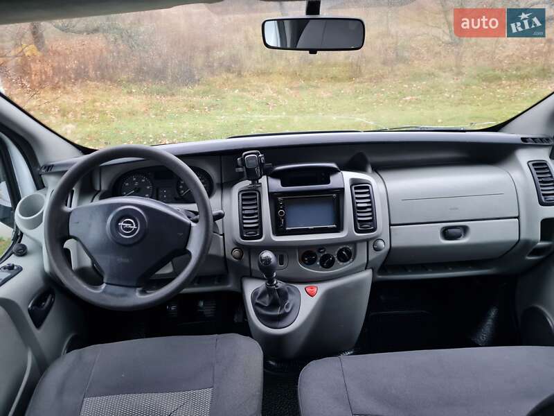 Мінівен Opel Vivaro 2005 в Києві