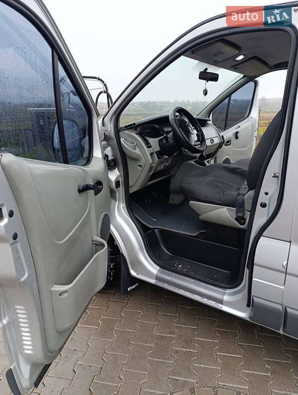 Мінівен Opel Vivaro 2003 в Шумську фото 5 Мінівен Opel Vivaro 2003 в Шумську