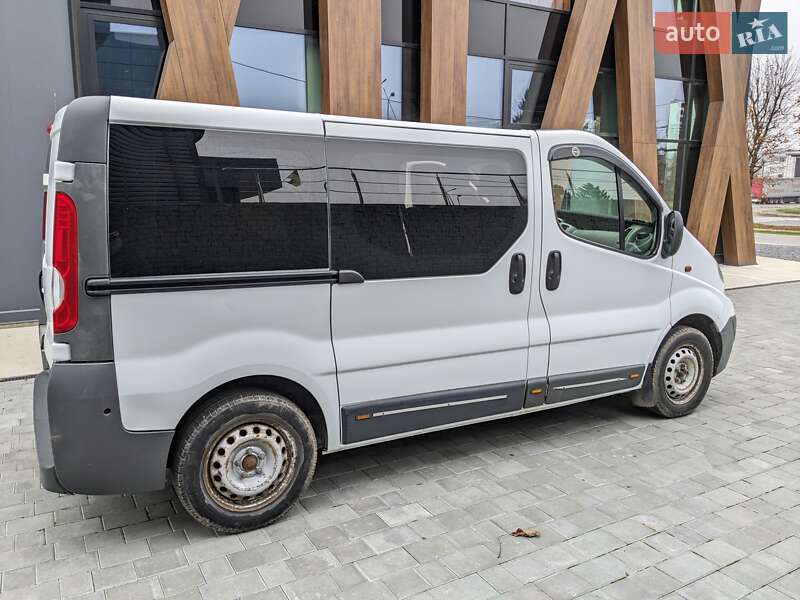 Минивэн Opel Vivaro 2009 в Луцке