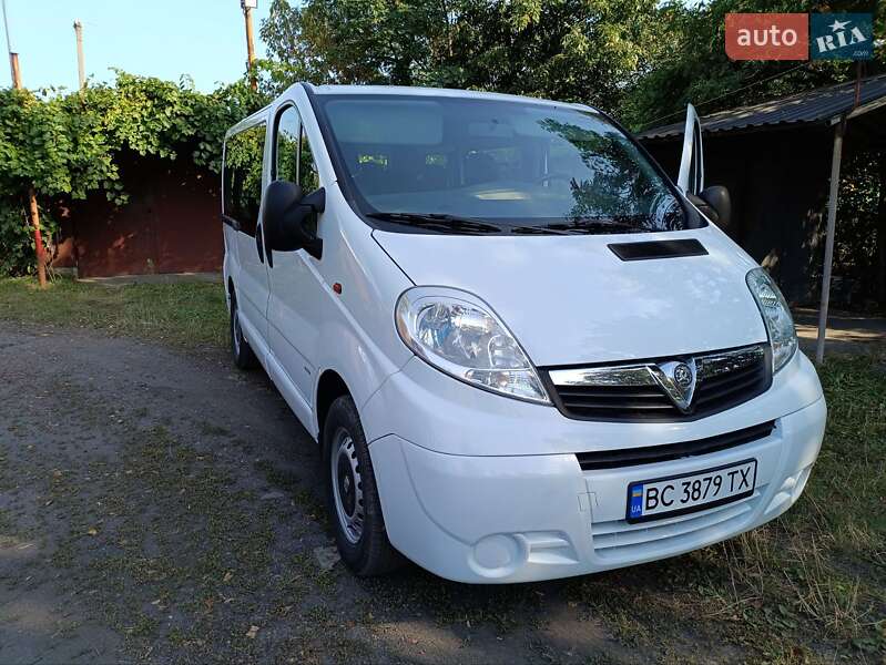 Opel Vivaro 2013