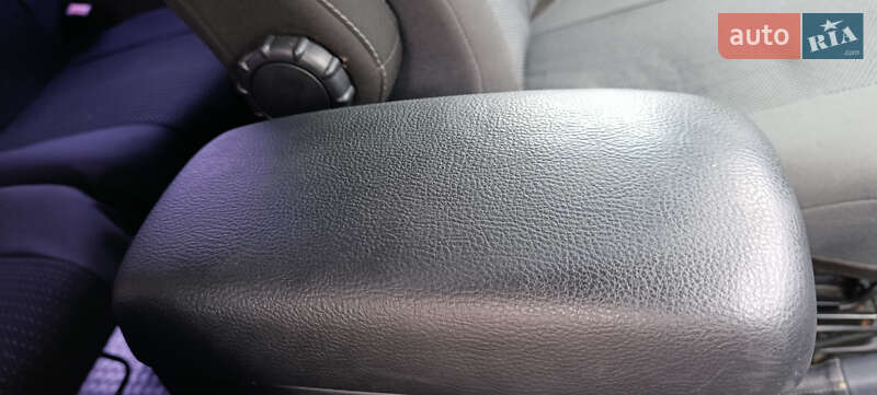 Минивэн Opel Vivaro 2008 в Желтых Водах фото 15 Минивэн Opel Vivaro 2008 в Желтых Водах