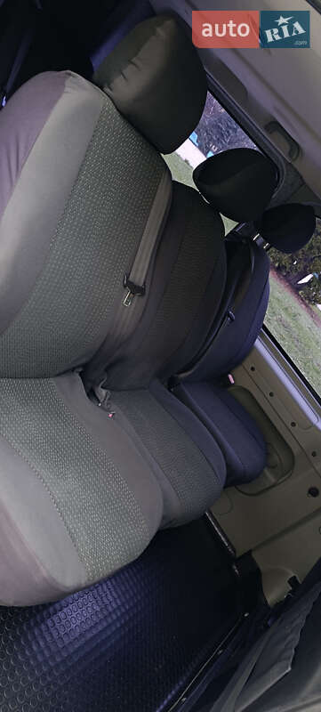 Минивэн Opel Vivaro 2008 в Желтых Водах фото 20 Минивэн Opel Vivaro 2008 в Желтых Водах