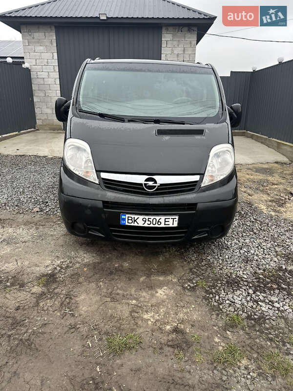 Opel Vivaro 2012 Opel Vivaro 2012
