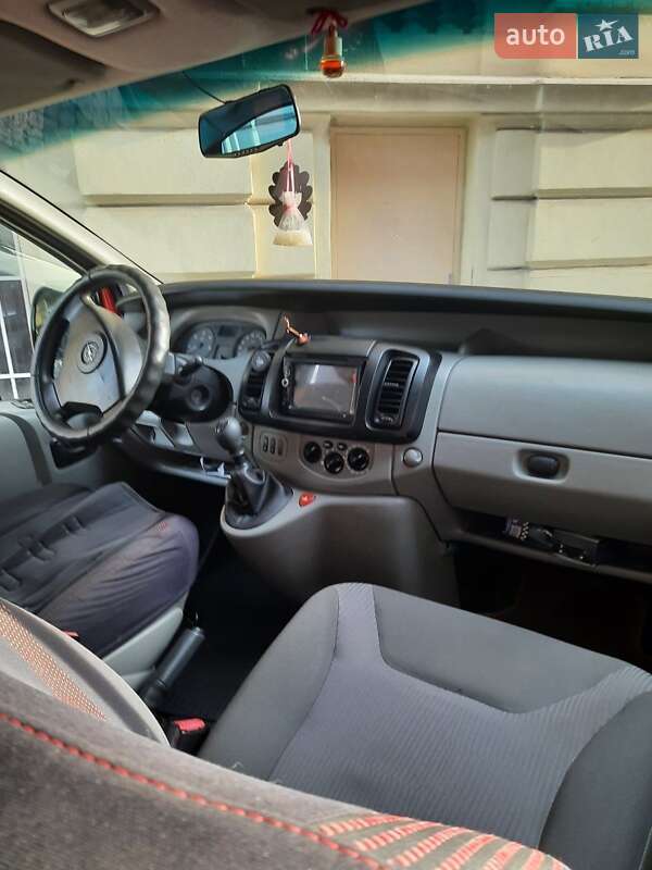 Минивэн Opel Vivaro 2007 в Ивано-Франковске