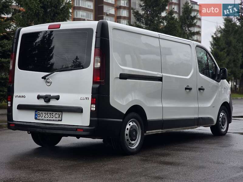 Грузовой фургон Opel Vivaro 2017 в Тернополе