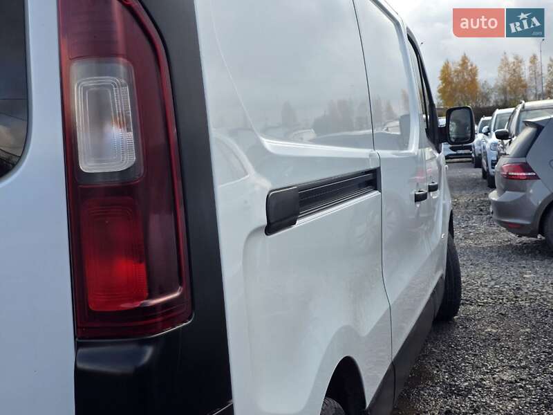 Грузовой фургон Opel Vivaro 2017 в Тернополе