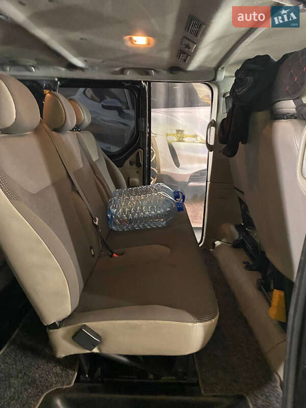 Минивэн Opel Vivaro 2014 в Киеве фото 6 Минивэн Opel Vivaro 2014 в Киеве