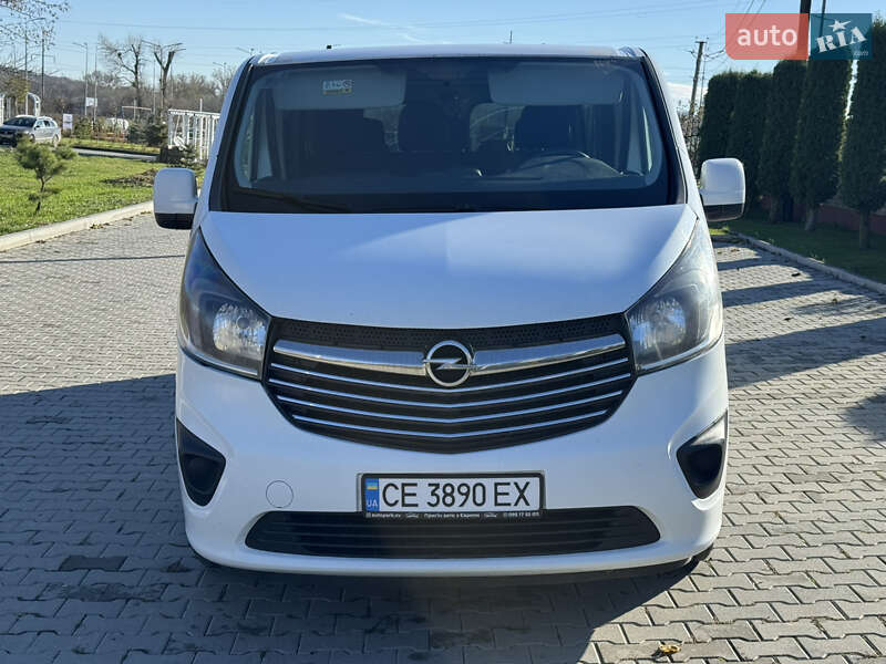 Минивэн Opel Vivaro 2017 в Черновцах