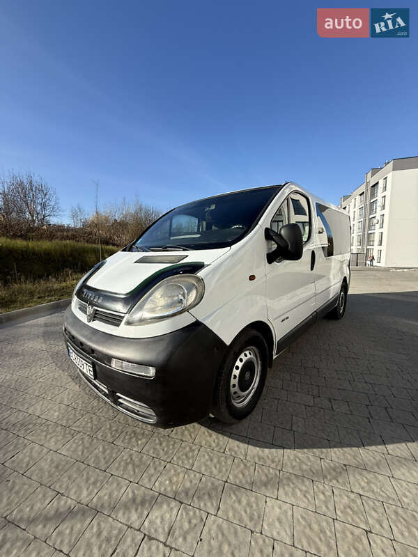 Минивэн Opel Vivaro 2005 в Новояворовске фото Минивэн Opel Vivaro 2005 в Новояворовске