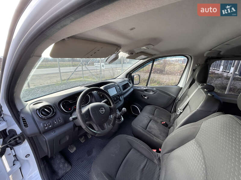 Мінівен Opel Vivaro 2016 в Івано-Франківську фото 26 Мінівен Opel Vivaro 2016 в Івано-Франківську