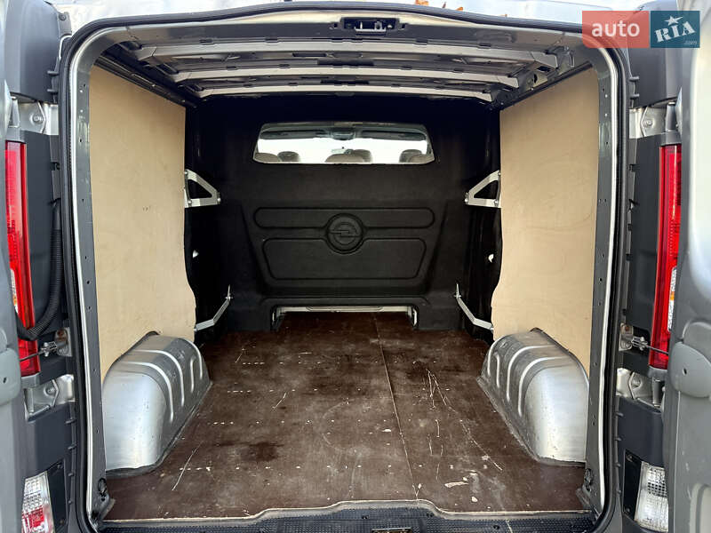 Минивэн Opel Vivaro 2013 в Ровно фото 27 Минивэн Opel Vivaro 2013 в Ровно