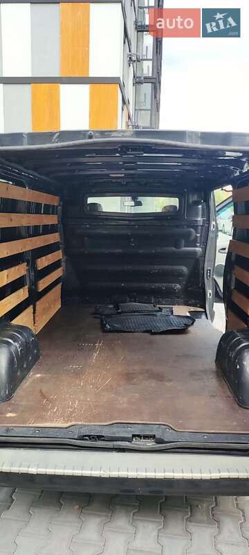 Вантажний фургон Opel Vivaro 2012 в Києві